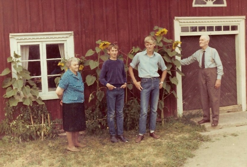 50F98B20-00B3-4A28-84CB-ABA935F1AB6D