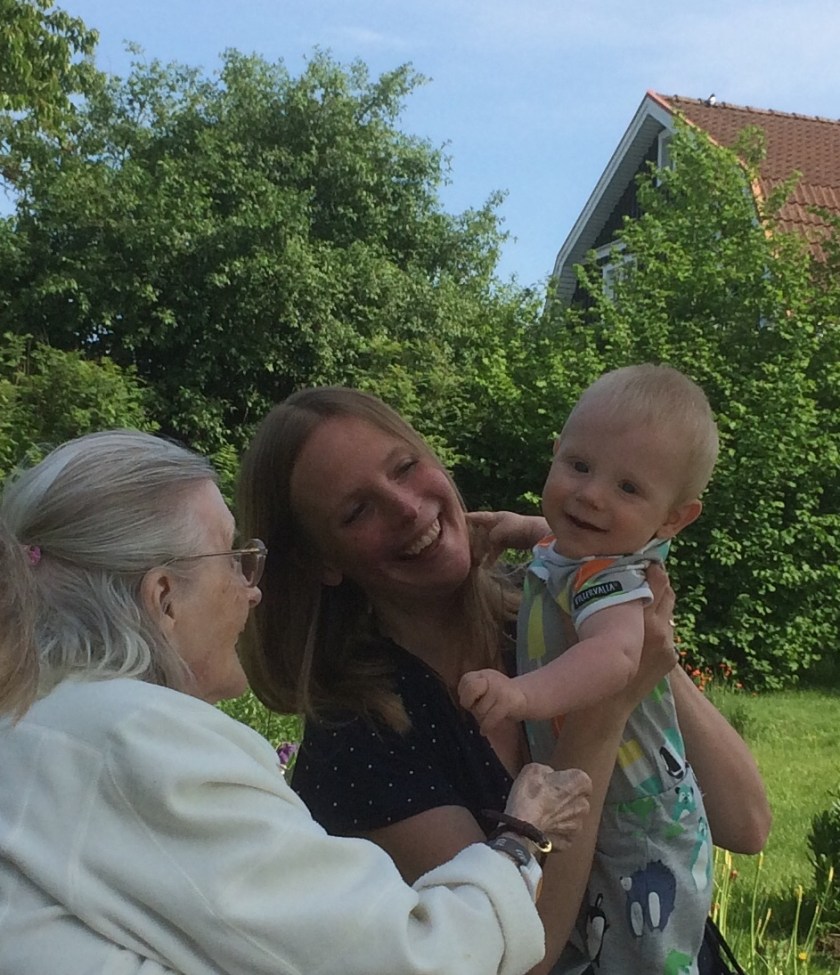 21F21A82-50CB-4A95-9E94-D63AA91E9A8A