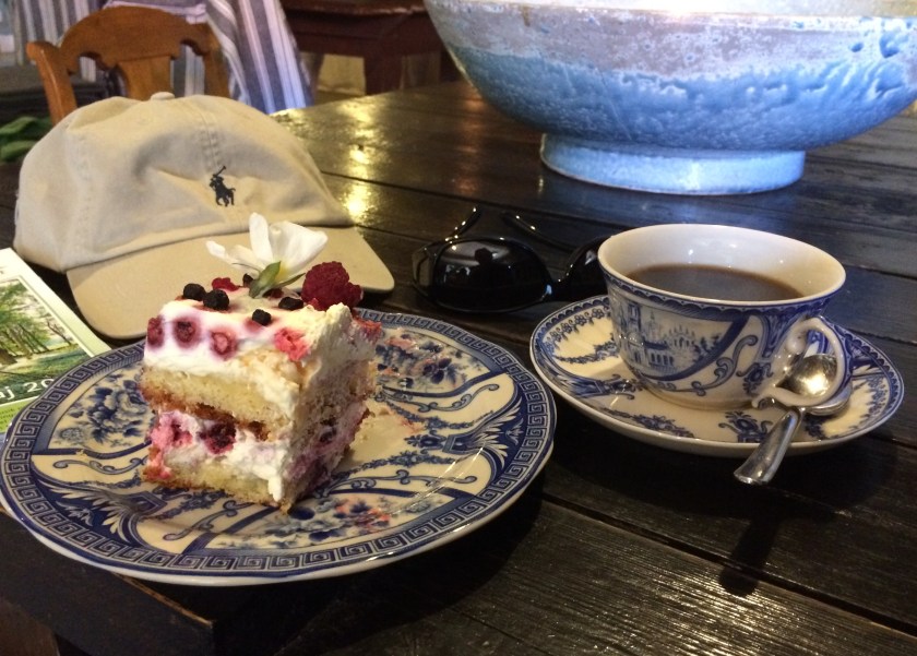 2A10C6CE-6F2D-400A-B768-534EF5352721