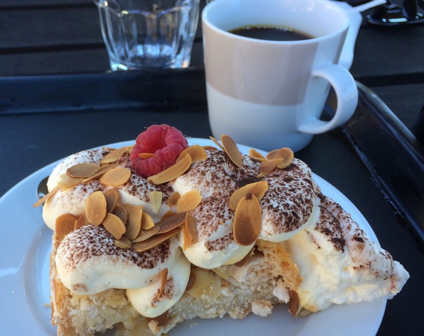 02BC8010-A599-48E1-8D77-59954B336D39