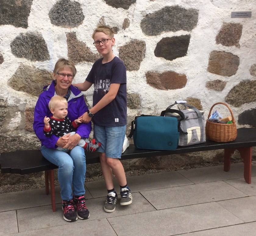 310E6C9F-F831-4072-890F-B47727259319