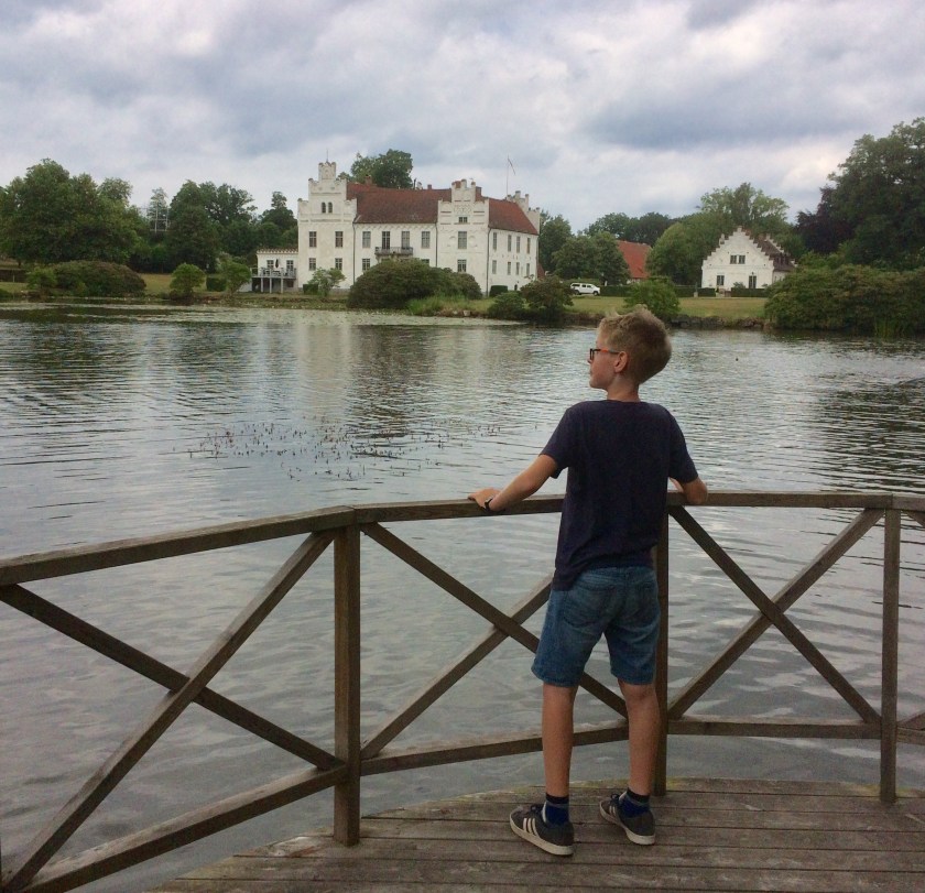 3CD11928-CF01-4CBF-92FE-FE38CFE754B7