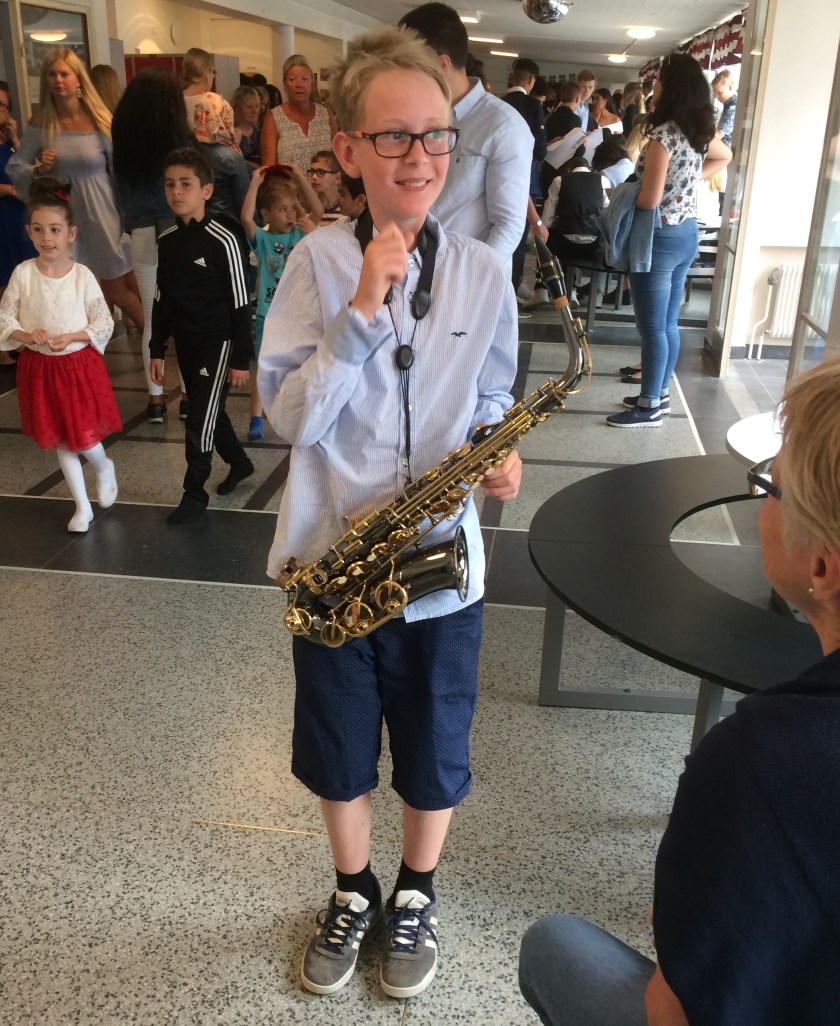 6D12B9B9-24C3-4588-99C4-39E9D11B0A37