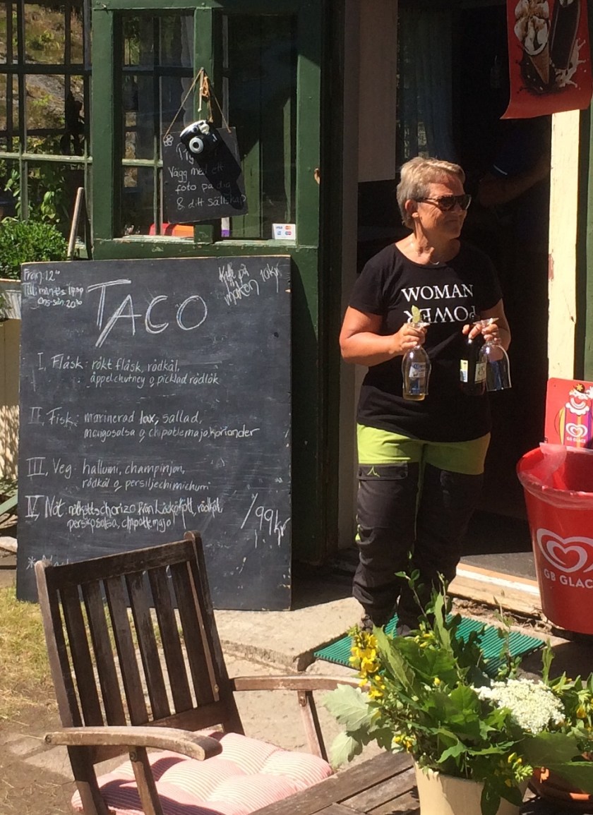 E65F1BC6-CDE0-4AAD-BBDC-44C56A424735