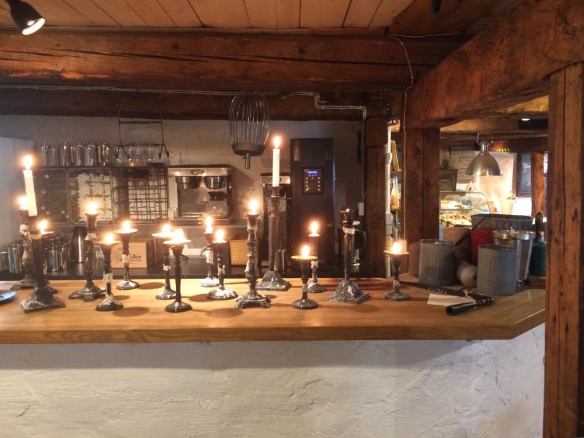 F1852EFB-8403-4B4F-AE09-D7D8350500B1