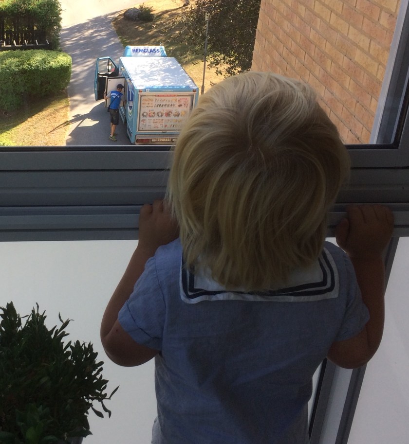 01B4E2C9-B45C-42B2-B33B-B955717B3E3E