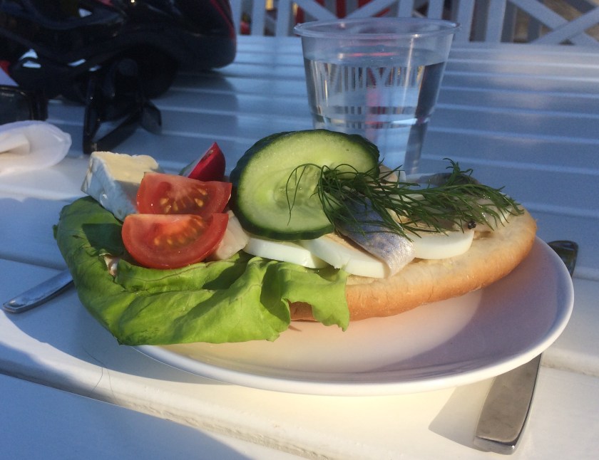 76353C43-96B5-400E-8176-D1D279517F7F