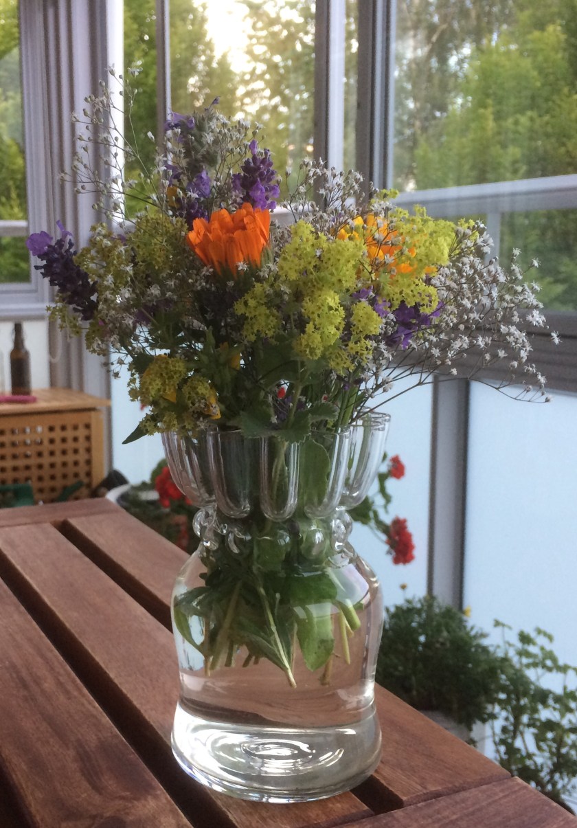 7E6A2B65-1EBB-421A-8D93-23D4C2BB9155