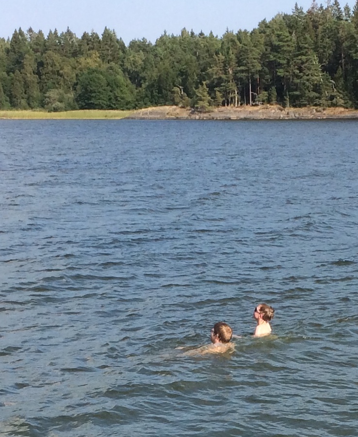 FFFF5E73-B947-44EA-9F76-D55AEC21C182