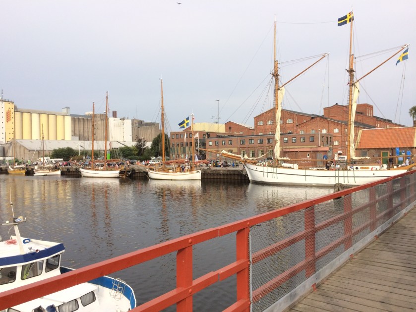 77A66AEF-826A-4443-A170-849160727179