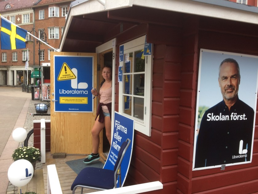 FF9EC71C-A9C4-40AA-9973-7099855AFB33