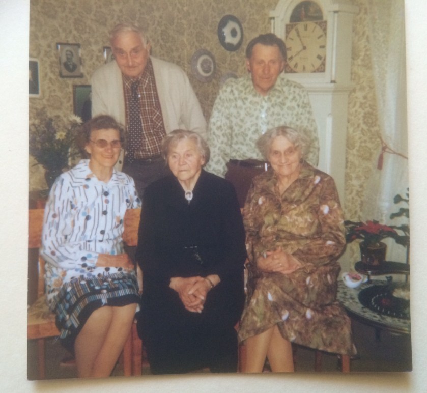 F1B2576B-AF7F-47F0-9A95-C0414136825E