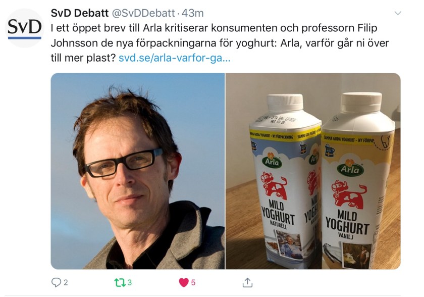 1CD61E27-1CCC-48B8-9ED9-DF0AF97076AE