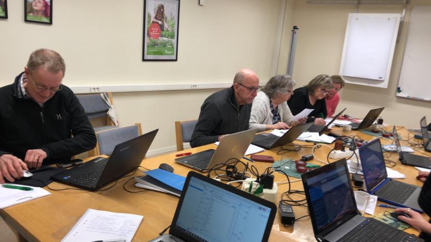 6DF83E7F-98AC-4621-8366-944E5AFFFF66