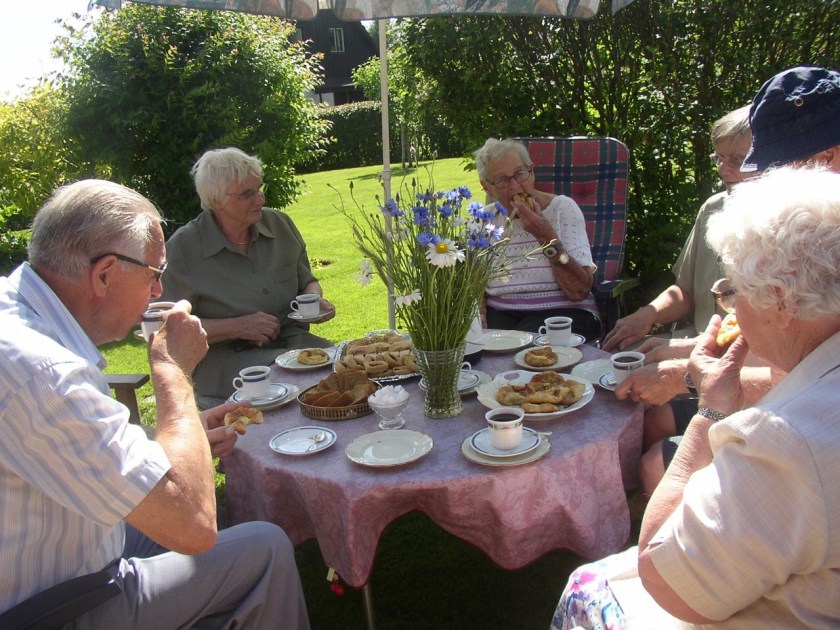 B180BF4D-D6BC-4B43-929B-054BEFC7E873