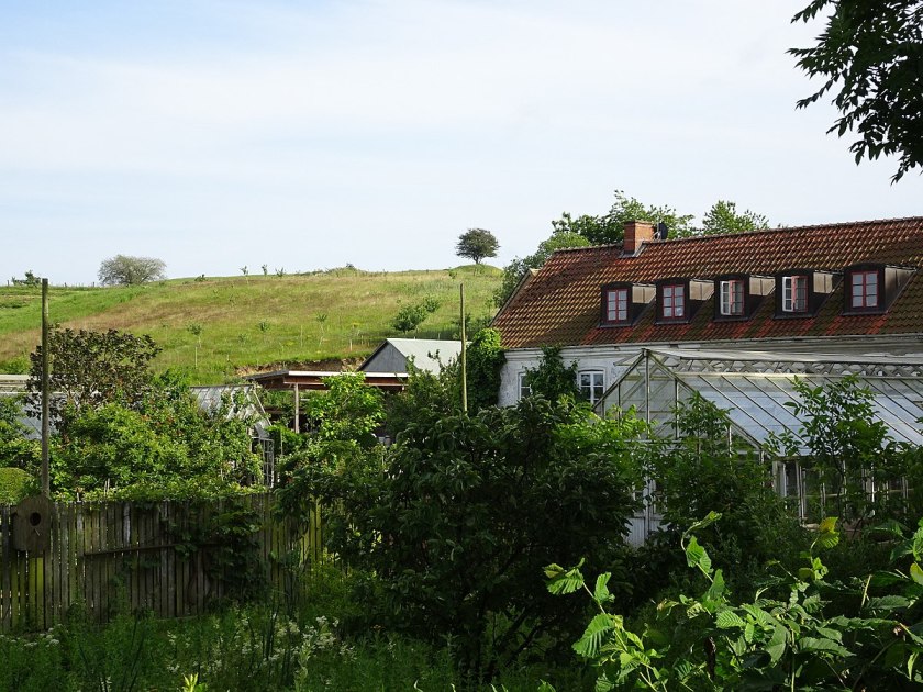 F7B0F061-AC82-44E5-801C-5AE1D26B6878