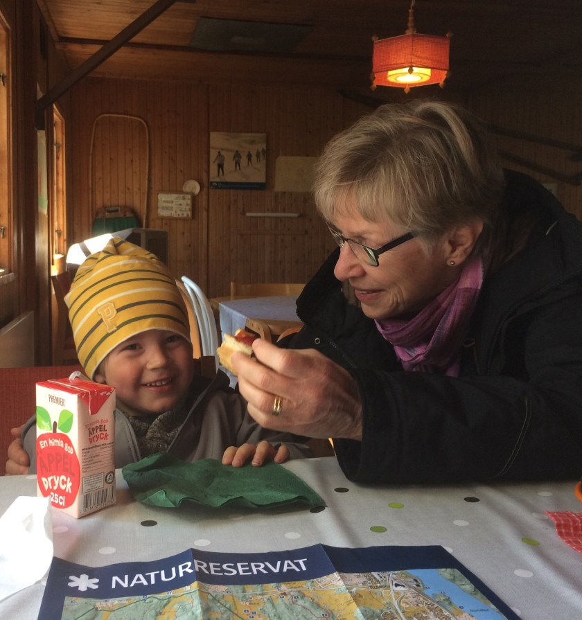 285CBED2-A5B3-4E64-B7A0-6818C1AD12EB