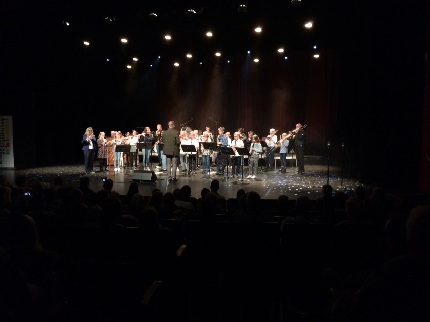 9CCC037E-AA4D-4CC9-85C3-29FE54233674