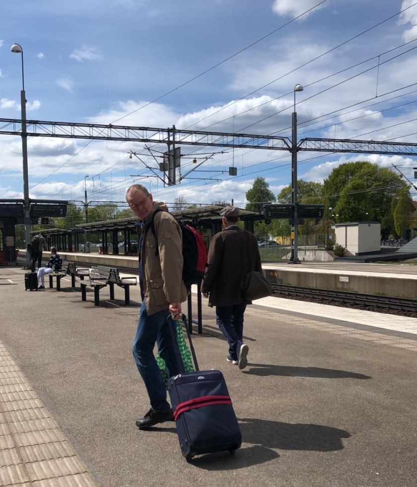 D1F96D0B-9FC9-43CD-8DA5-F96C1CA06927