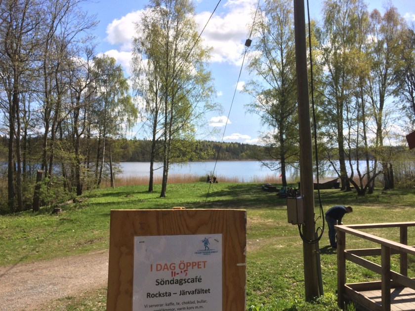 F22D6F5E-44B2-41FA-B1A4-27B4BC4A43D0