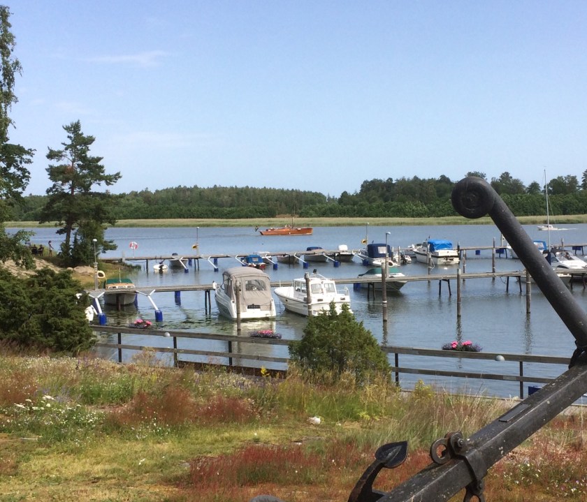 8F96CB47-120F-4420-A044-C2F25111F80B