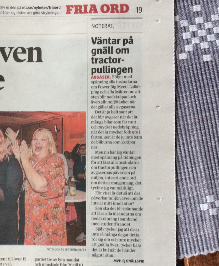 8FEF75CE-411C-443A-8772-660BA69A866E