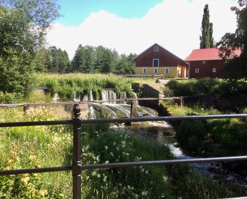 25AA1BD2-F3D3-4F0D-B8EB-241435892347