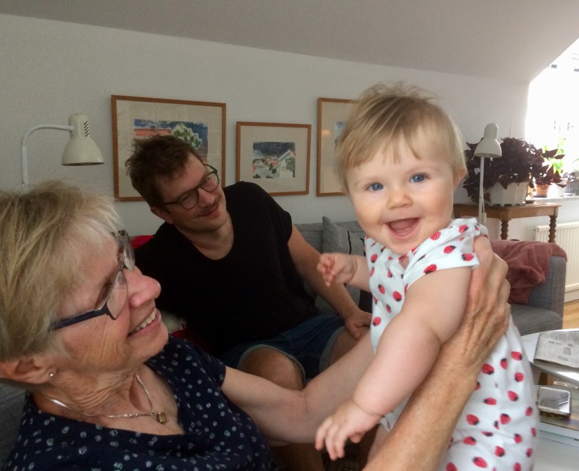 8D2DE52D-757F-4011-8103-C4CAFE2442FE