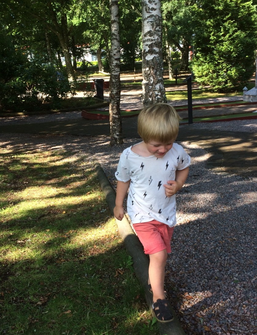 02CDBD23-5C79-4C72-9AB6-01FBC9AE1995