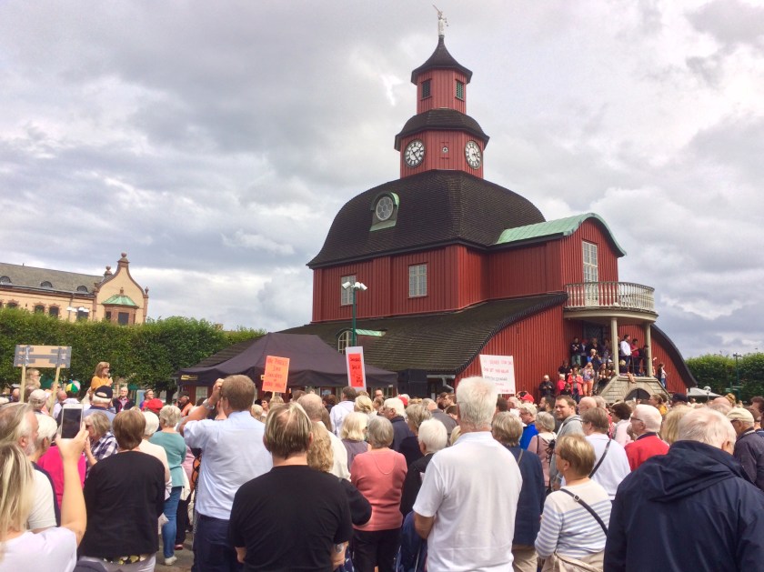 30AABEF4-FFFA-4CDB-9420-2E573BBE8FB7