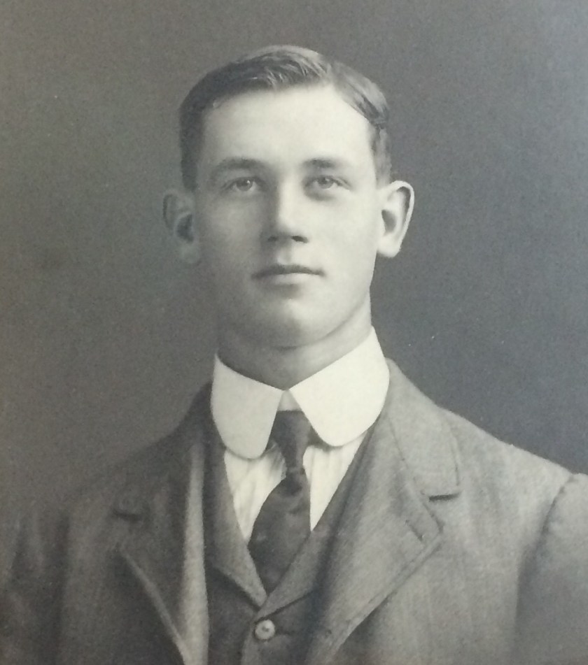 D373409F-F03C-49B3-8541-EF1D0883DAB2