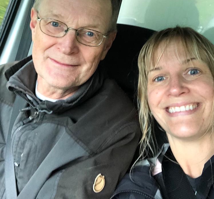 14FAB9C4-30AF-4014-82C5-057DE8A25B9D