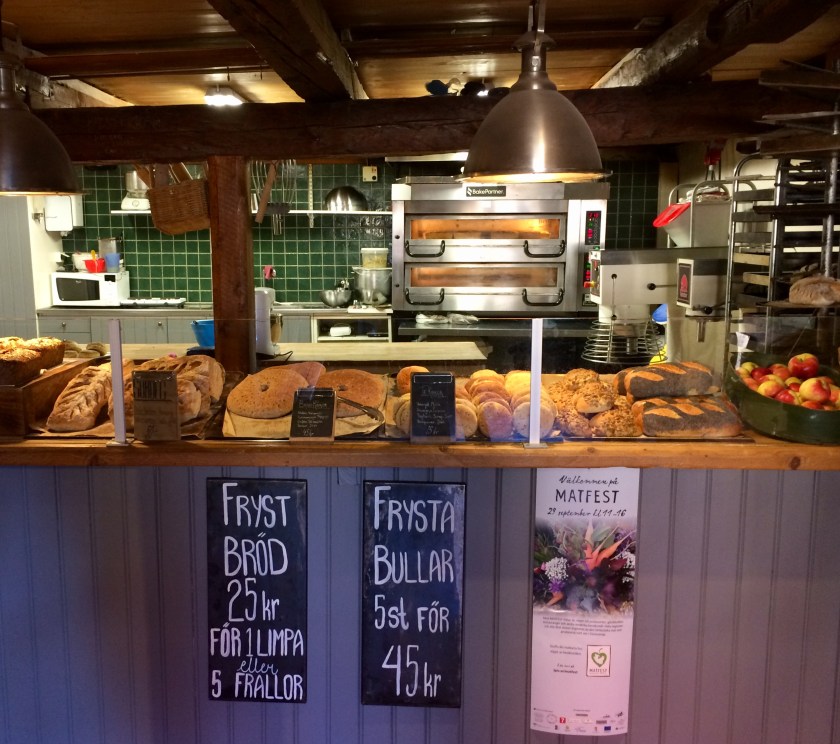 97E139D2-7A7C-433A-AEA0-82772E65183A