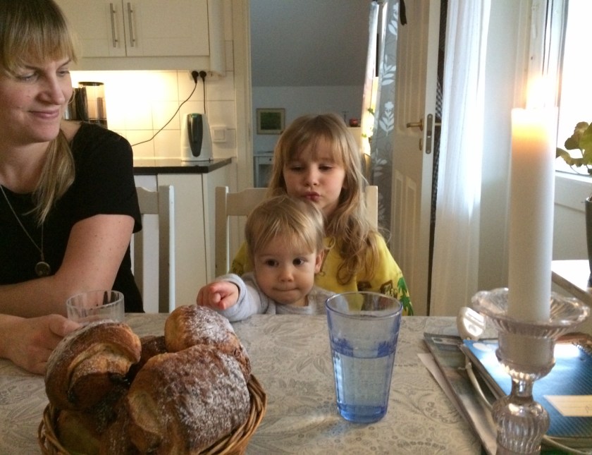 8D9423AA-E39D-4B00-9A31-A6166E349D62