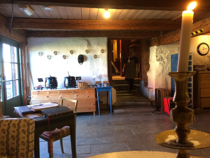 30AFBBEF-3C91-4F41-9EFF-F215EC870FF7