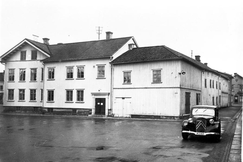 8BA69480-8CC9-4D71-BBDF-25AB0B41774C