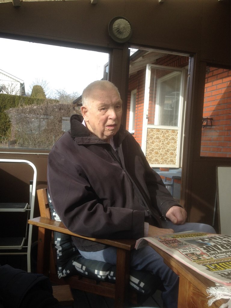 DAFF993E-D886-4A15-9CD0-2AF6DFFCF8E3