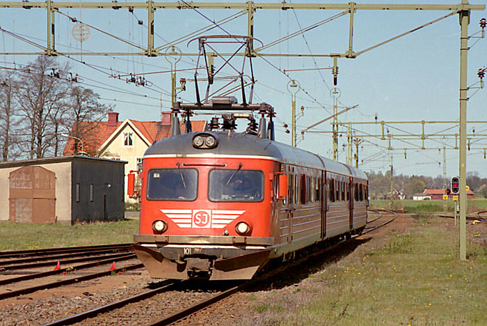 0F952F8A-0E7F-49CA-B6F4-A291E1CF2643