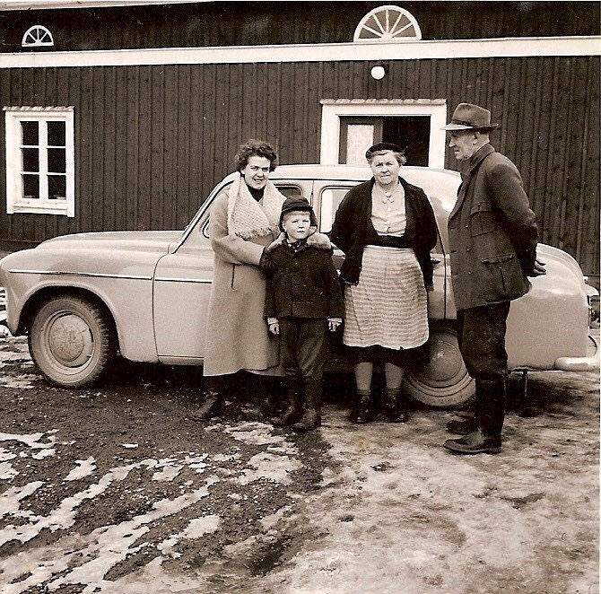 4391EA18-4C98-46F4-A2C6-CE875FA18426