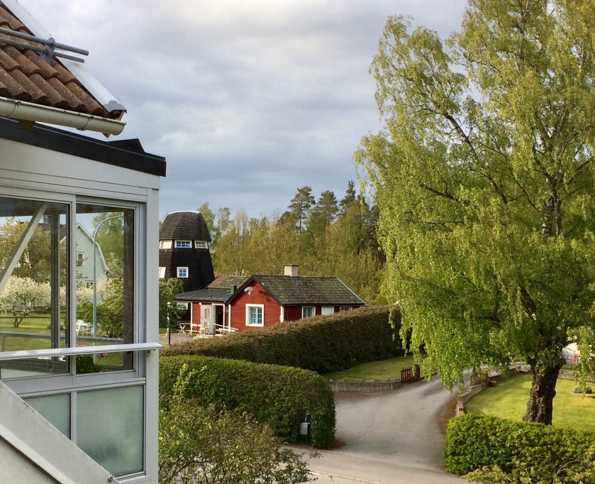 F4725D52-DA08-4275-A662-488AA985E690