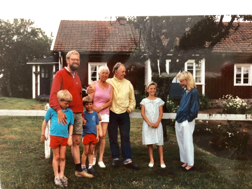 4C966F27-EE3A-4225-B024-8A5CDCEB9741