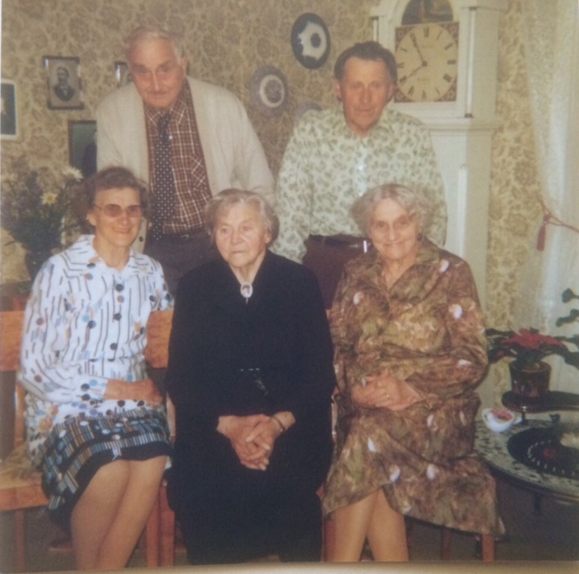 1E4AD6B8-159D-4D37-8EC2-30C1929CBBDB