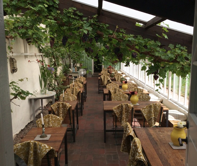 71E85EC2-3A88-4FF9-96E3-7457D78FE346