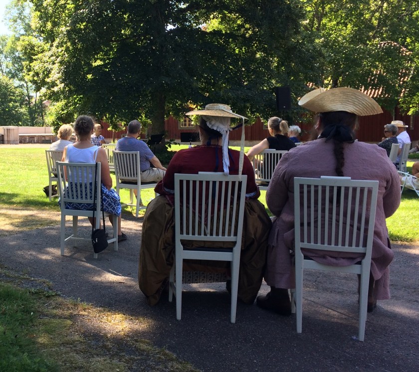 8E8AE2F2-545D-45FD-86F1-765A68481D01