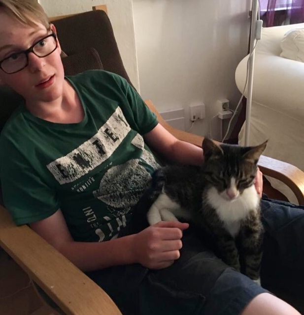 DA8ACC3A-4E90-4B86-B49F-1F2430639210